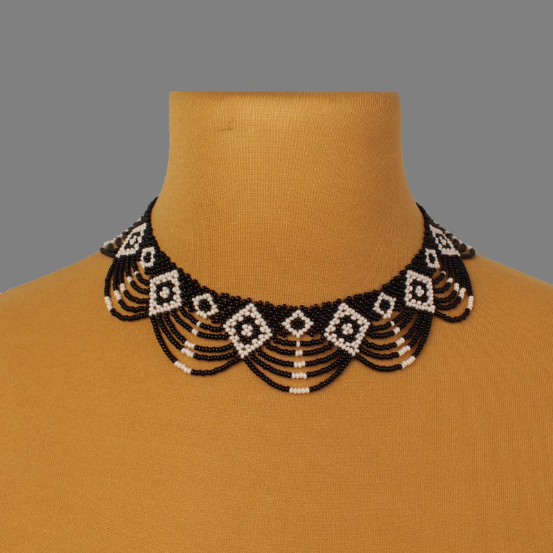 Black and white necklace for woman - 項鍊 - 玻璃 黑色
