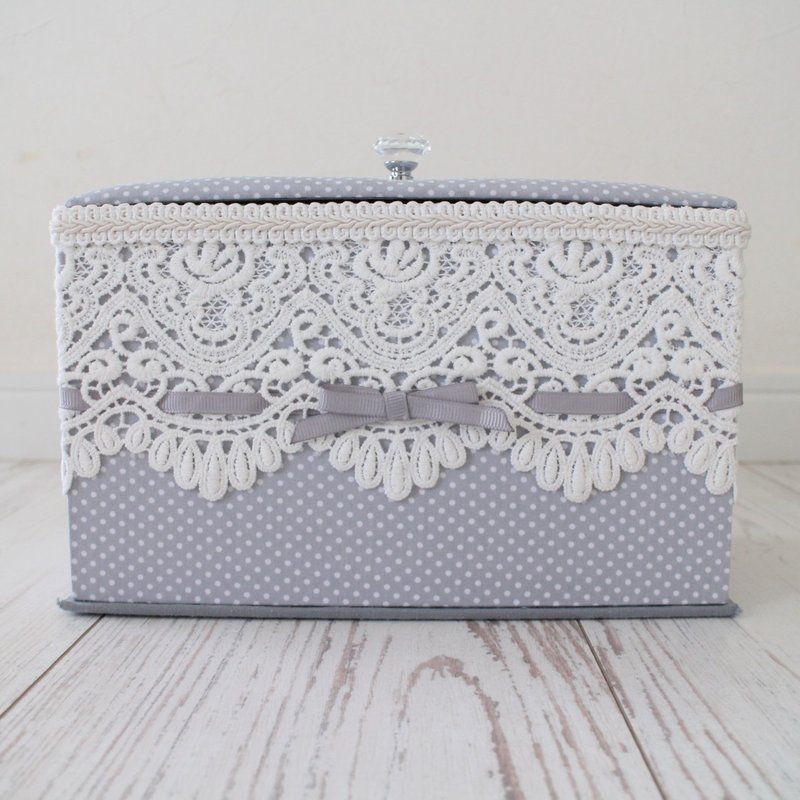 Mask case, show storage, French chic, elegant, gray dot, ribbon lace, mask box, mask stocker, accessory case, sanitary storage, napkin storage - กล่องเก็บของ - ผ้าฝ้าย/ผ้าลินิน สีเทา