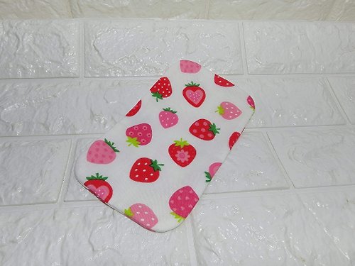 sharon's work 草莓多多二重紗 三層口水巾/手帕巾