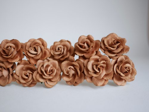 makemefrompaper Paper Flower, 25 pieces mulberry rose size 3.5 cm. curve petals, brown color