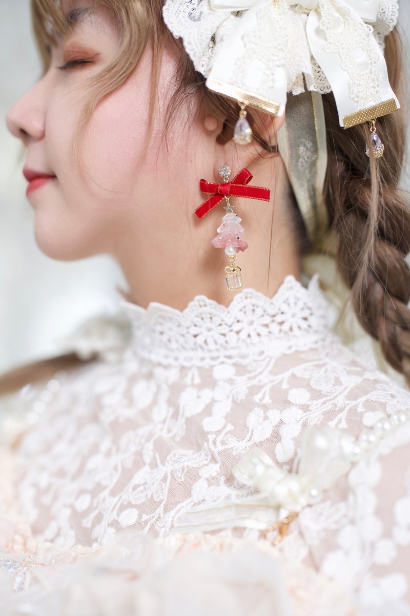 Pink Tree Gift Christmas Earrings - ต่างหู - วัสดุอื่นๆ สึชมพู