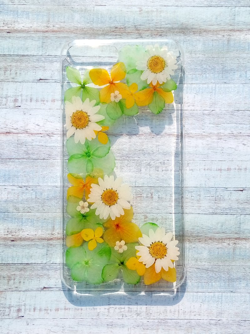 Pressed flowers phone case, Spring color - Phone Cases - Plastic Green