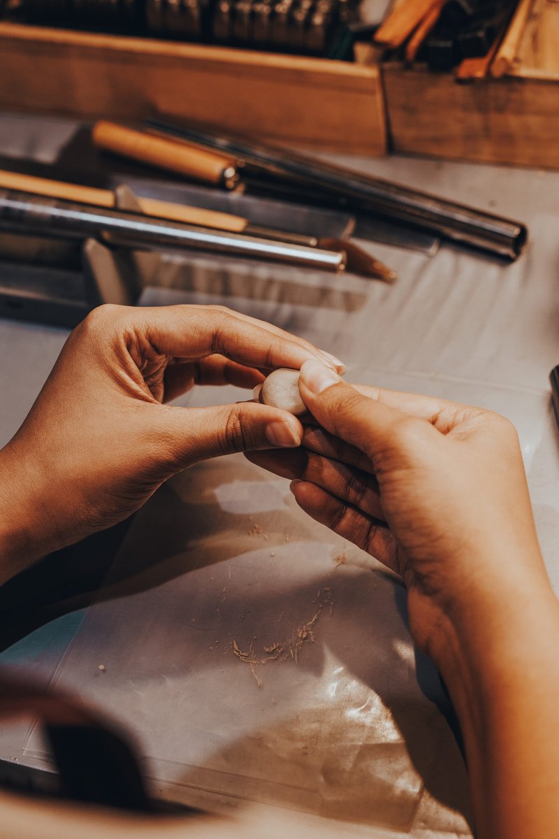 Shannta Workshopは、タイで唯一のシルバー99.9の粘土から本物のシルバージュエリーを作っています。 - 彫金教室・アクセサリー作り - スターリングシルバー 