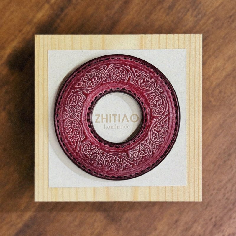 原創手工製作牛皮劍道刀鐔 金銀忍冬 霧蠟紅 劍鍔 Tsuba - 運動配件 - 真皮 紅色