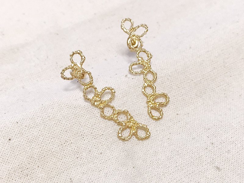 petals gold pierced earrings / petal (18k plating) earrings - Earrings & Clip-ons - Other Metals Gold