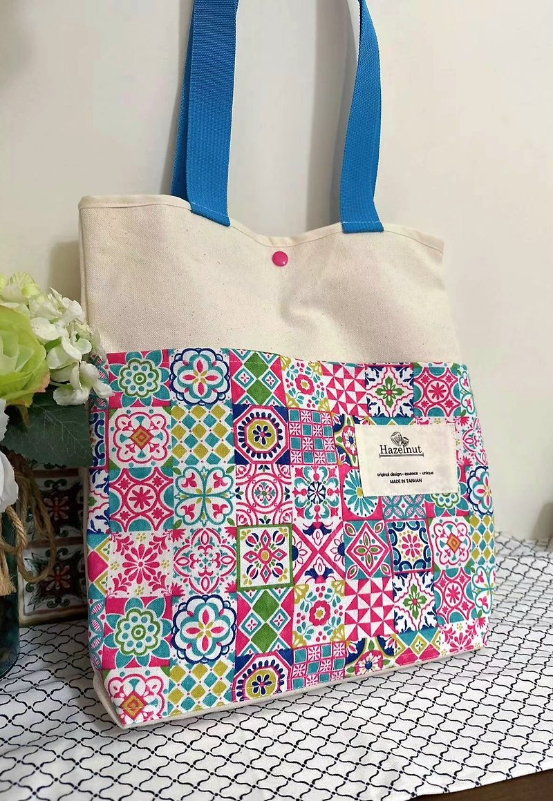 Nordic flower tile pink peach pattern canvas bag/handbag/cotton canvas/shoulder bag - กระเป๋าแมสเซนเจอร์ - ผ้าฝ้าย/ผ้าลินิน 