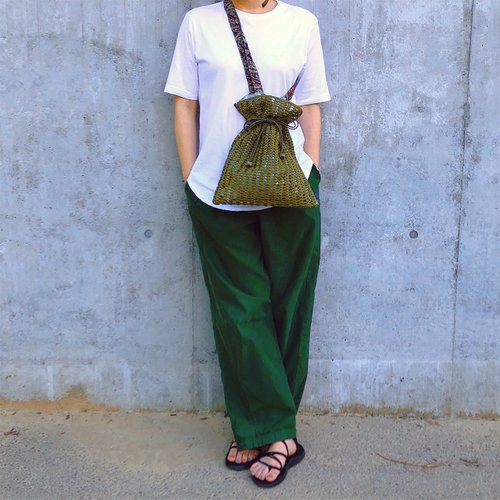 PVC・布・編み巾着バッグ】Drawstring bag ーGreen and Paisleyー