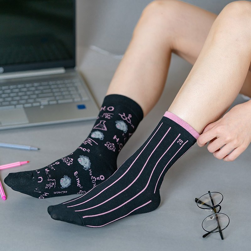 [Black powder with 2B pencil] AB mid-calf socks I Taiwan original design socks/Z0019 - Socks - Cotton & Hemp Black