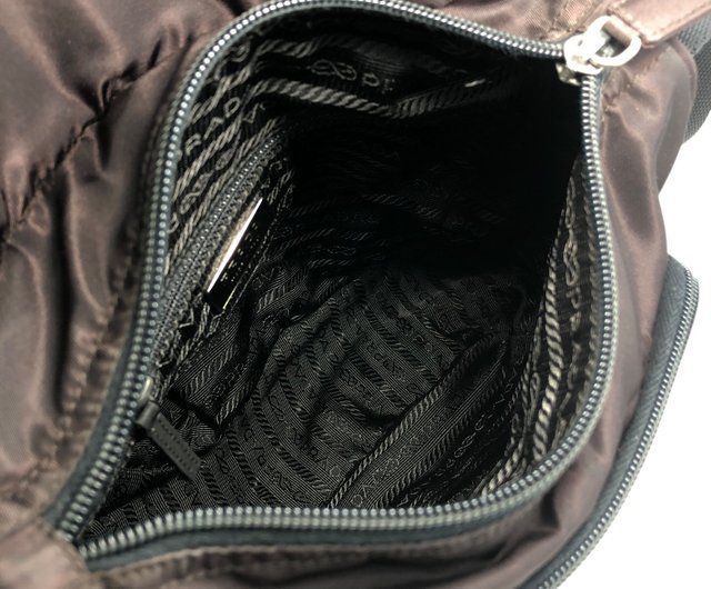 PRADA ダークブラウン ナイロン ショルダーバッグ 日本直送 名牌中古包 】PRADA プラダ ショルダーバッグ ダーク