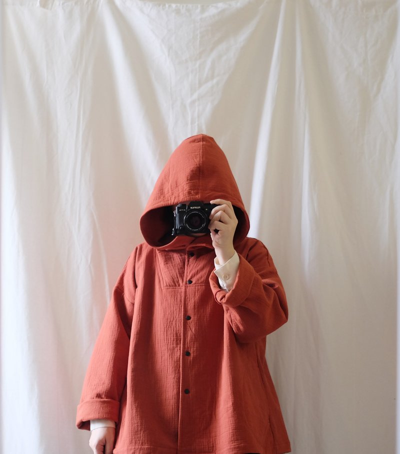 Cape-style hooded short coat chrysanthemum red brick - Unisex Hoodies & T-Shirts - Cotton & Hemp Red