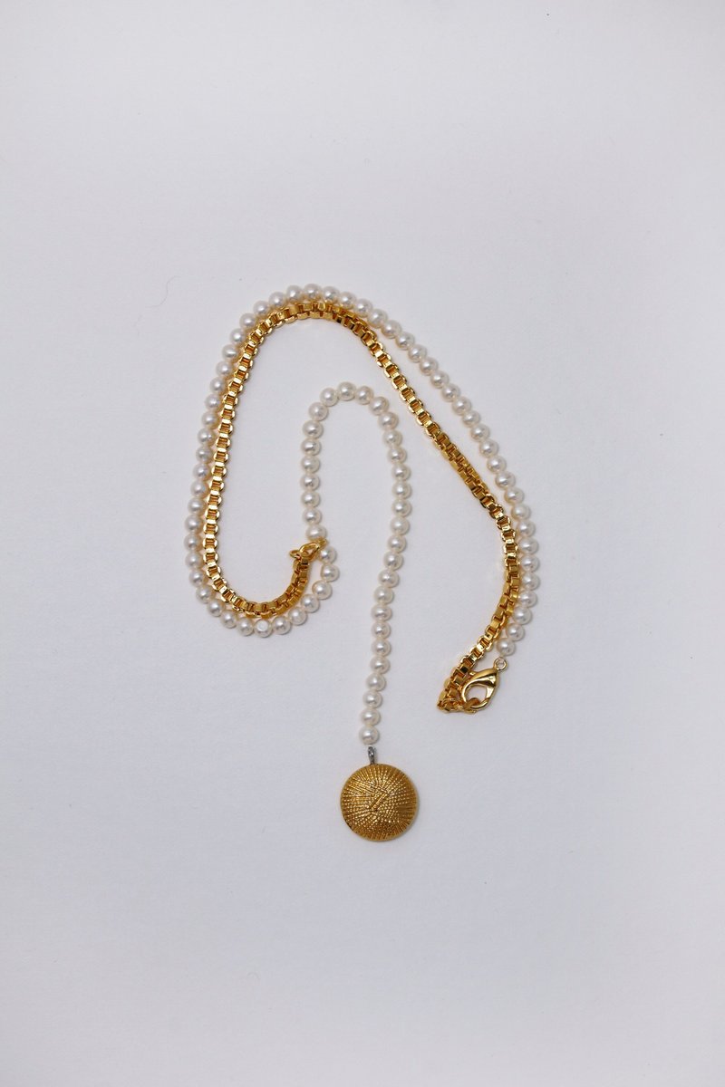 SWAY PEARL BUTTON NECKLACE-Lightning - 項鍊 - 珍珠 