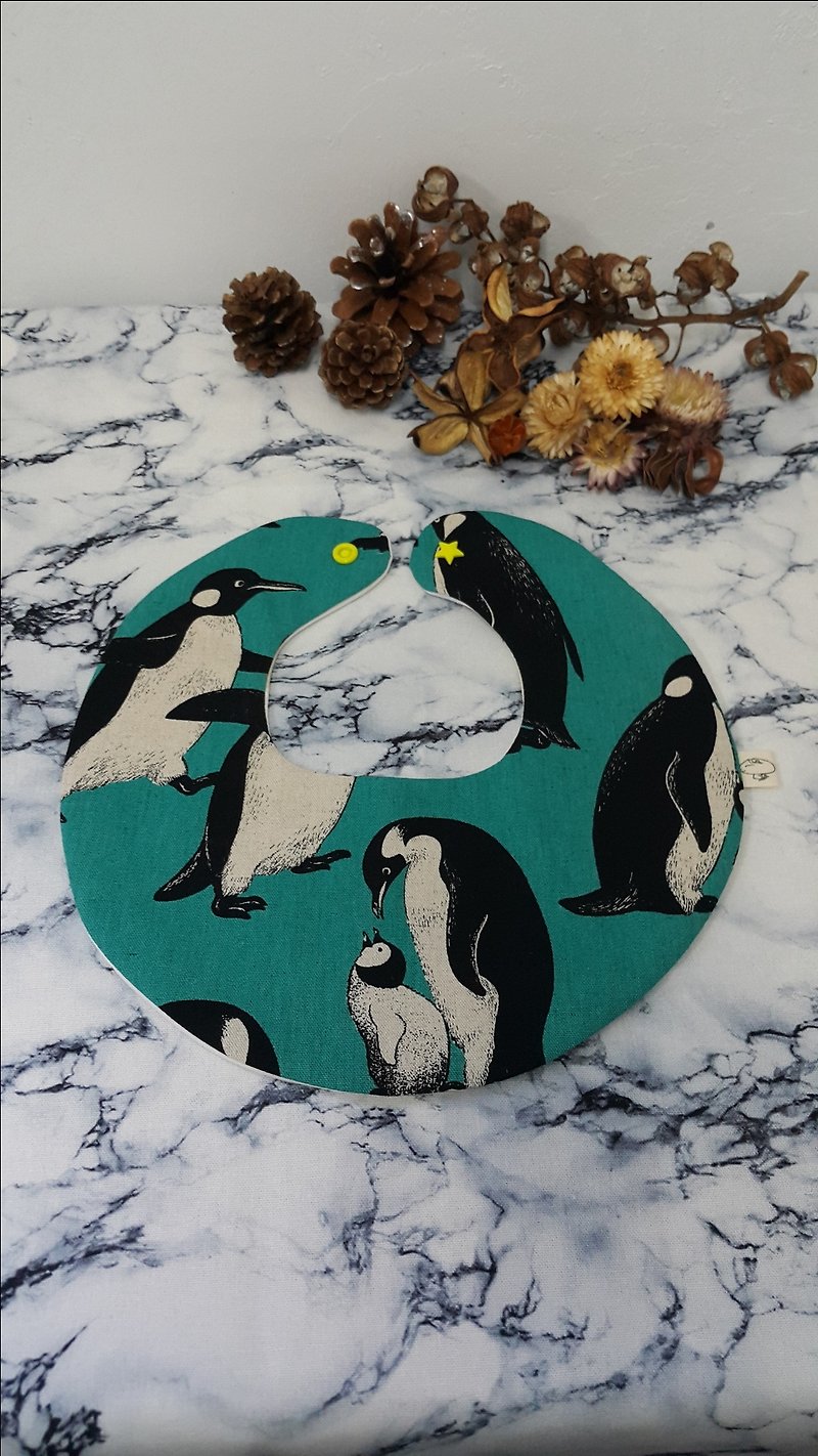 Penguin Paradise full pocket / baby bib / saliva towel - ผ้ากันเปื้อน - ผ้าฝ้าย/ผ้าลินิน หลากหลายสี