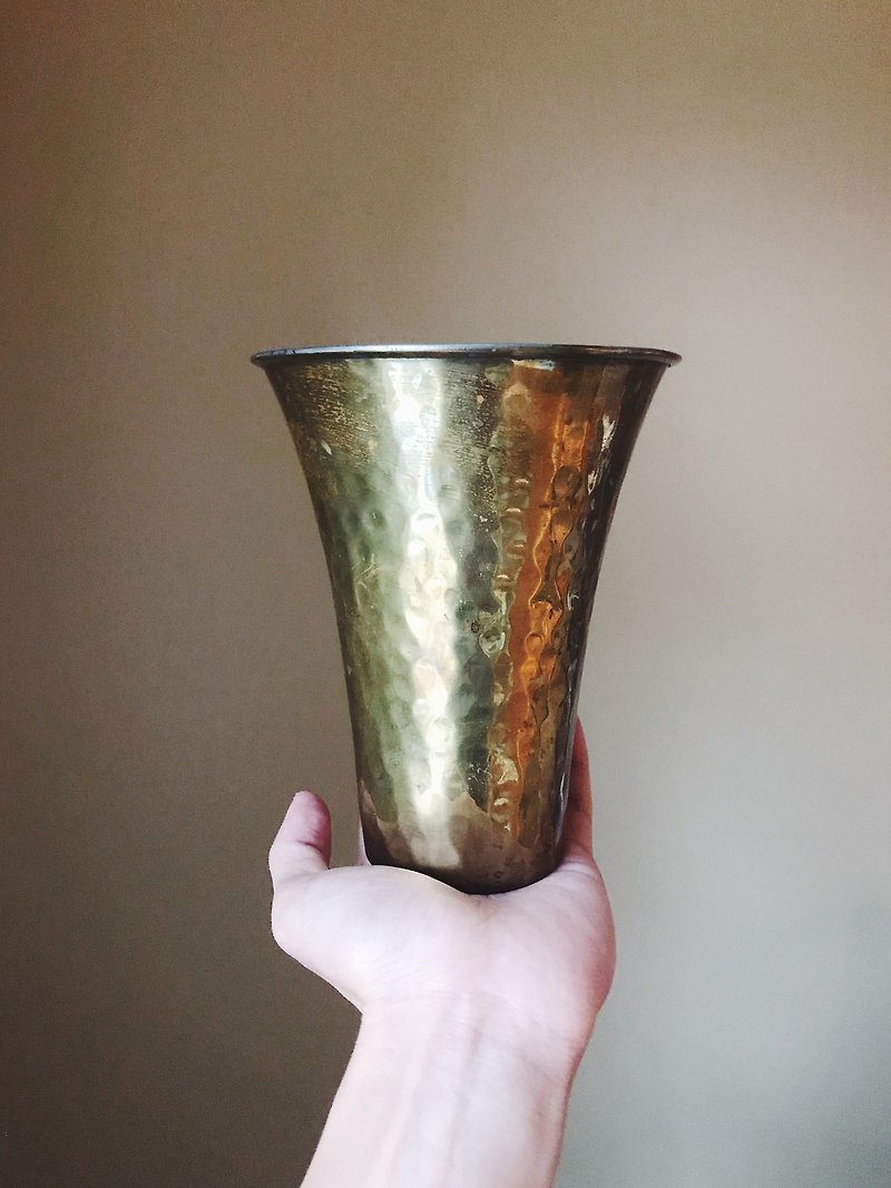 Lilli. co_ brassware / floral / vase - Pottery & Ceramics - Other Metals Gold