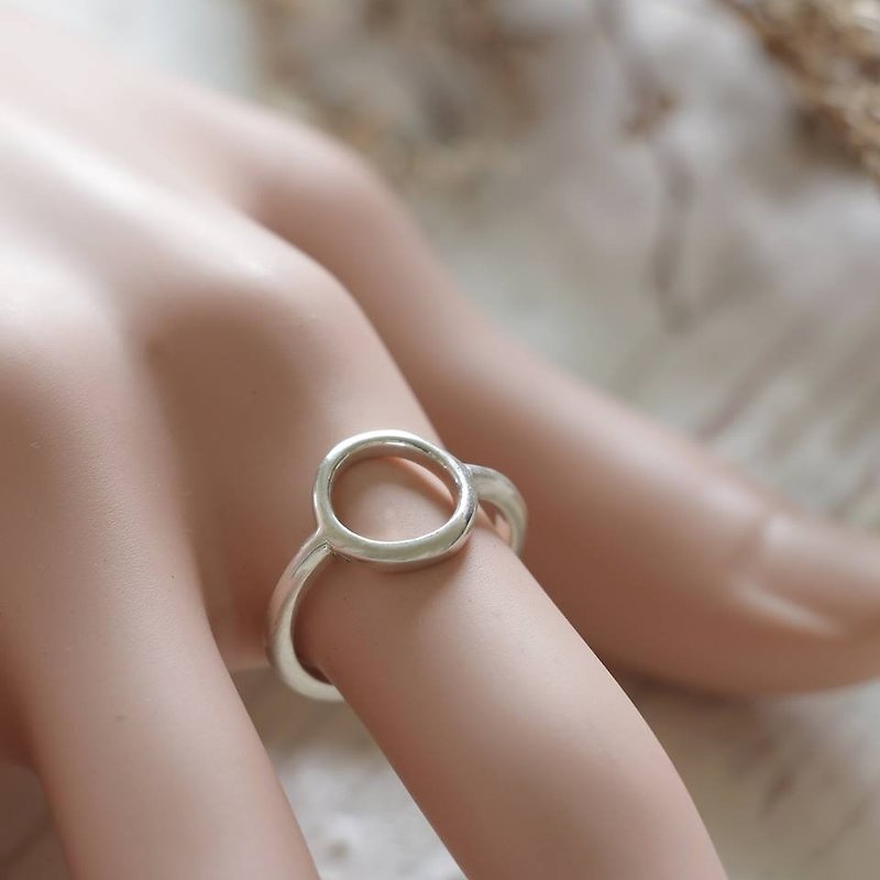 Circle loop Geometry Minimal ring handmade lady women Girl silver 925 stacking - General Rings - Other Metals Silver