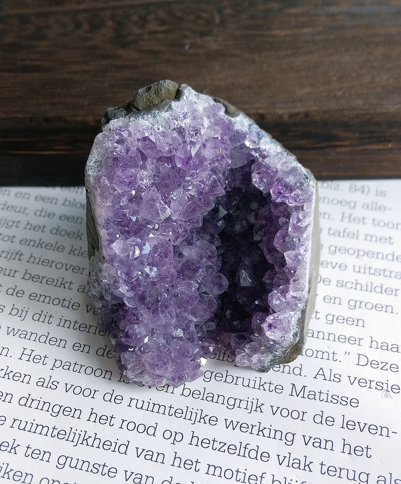 Amethyst 巴西產地 原皮紫水晶 小晶洞 天然礦石 原礦 - ของวางตกแต่ง - วัสดุอื่นๆ 