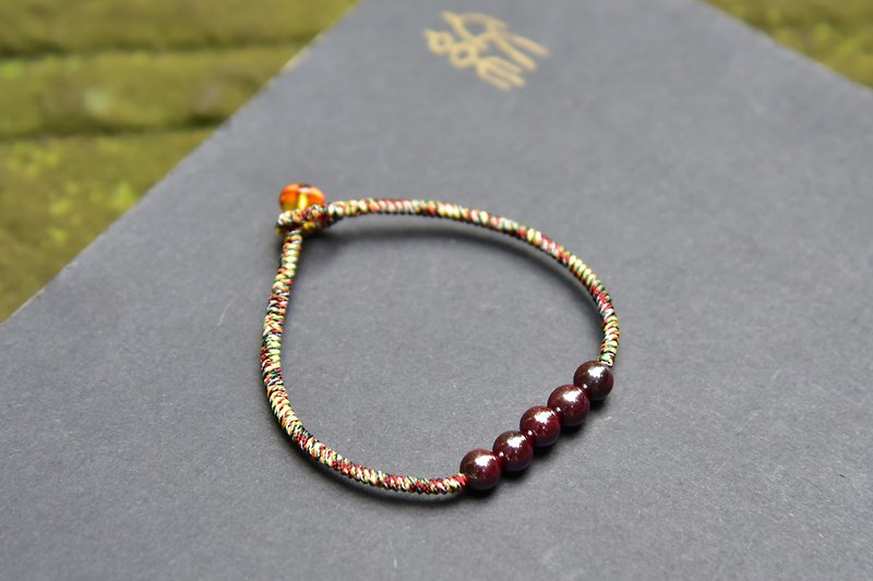 [Cinnabar] Natural raw cinnabar multicolored rope diamond knot means hand rope - Bracelets - Crystal Red