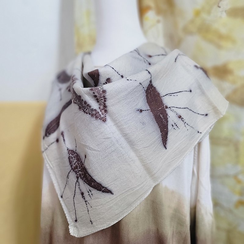 Vegetal printed and dyed wool square scarf - ผ้าพันคอ - ขนแกะ สีนำ้ตาล