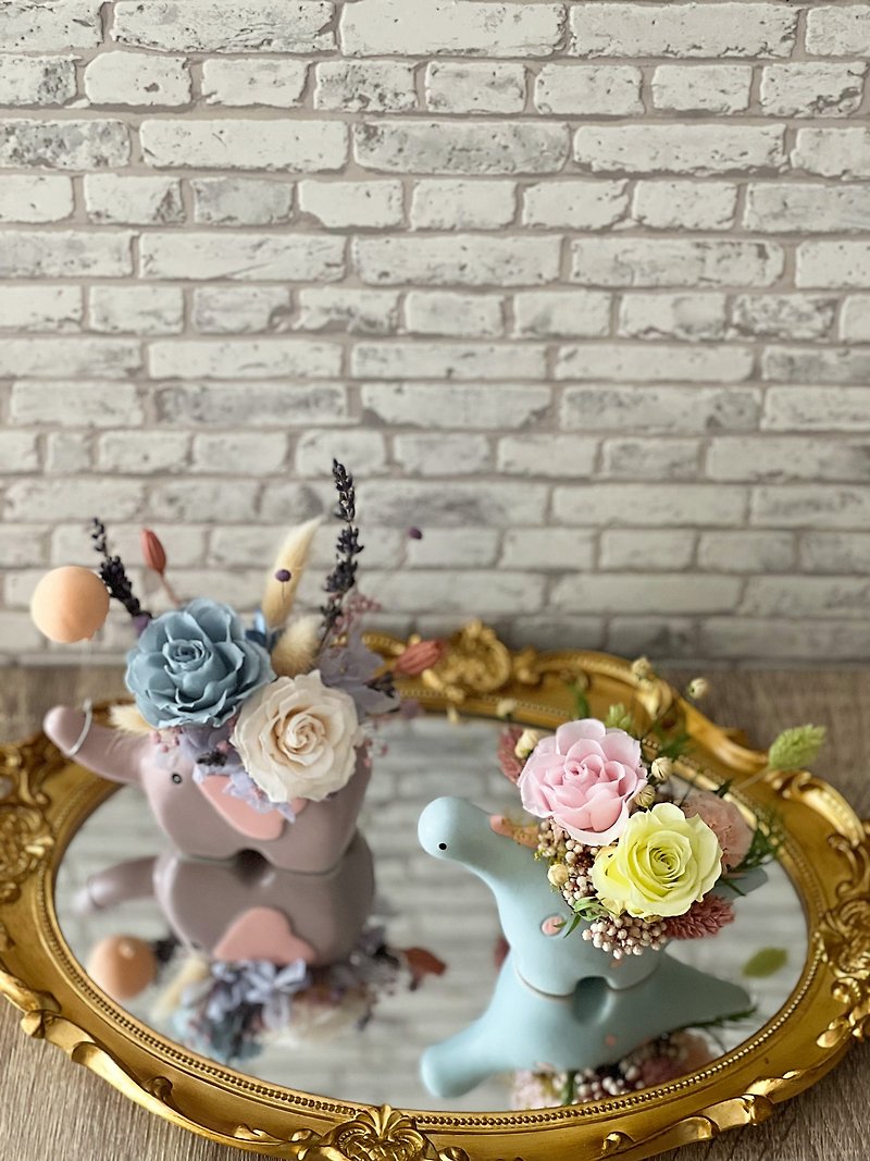 Immortal Table Flower/Children's Fun Series - Elephant & Dinosaur - ช่อดอกไม้แห้ง - พืช/ดอกไม้ 