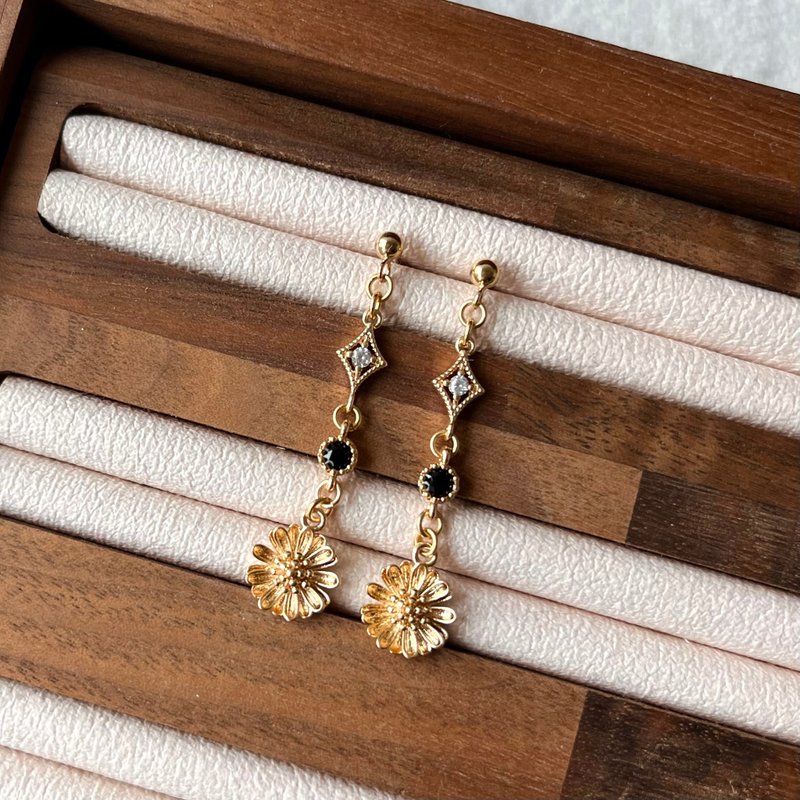 14K包金 復古黑鋯雛菊耳環 耳夾 14KGF - 耳環/耳夾/耳骨夾 - 其他金屬 黑色