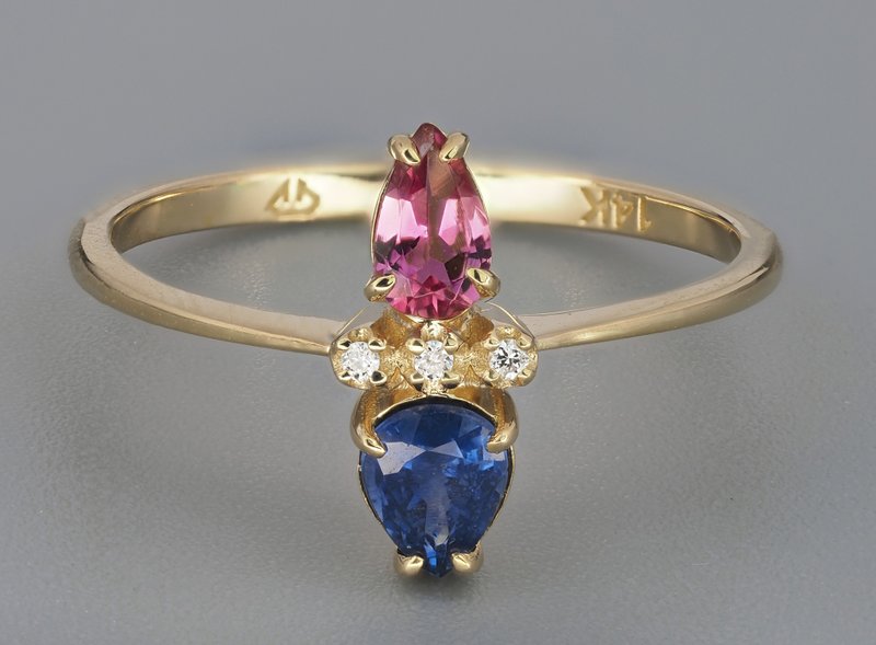Beautiful ring in art deco style with central pear shape sapphires and diamonds - 戒指 - 貴金屬 金色