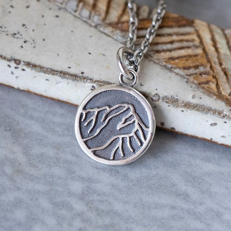Taiwan's Peaks | Mount Jade | 925 Sterling Silver Handmade Necklace | Gift Idea - Necklaces - Sterling Silver Silver