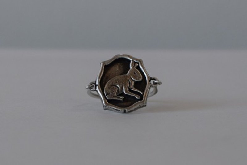 Rabbit Charm Ring - แหวนทั่วไป - โลหะ 