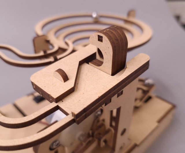 自作】DIY木製立体可動模型ロッカースパイラルボールセット（税・領収