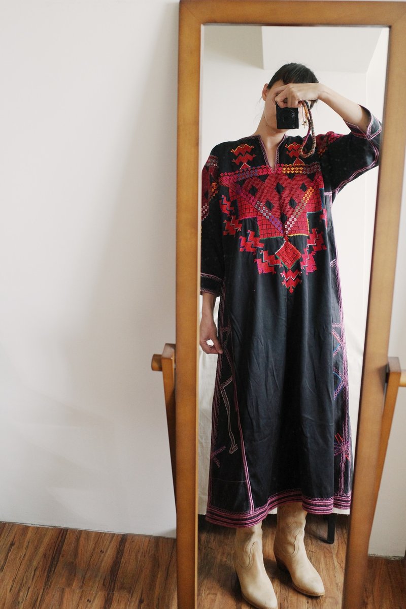 Vintage 敘利亞手工刺繡遊牧長袍洋裝 - 洋裝/連身裙 - 棉．麻 