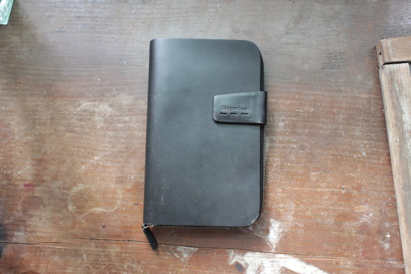 Haagendess leather notebook cover - กล่องดินสอ/ถุงดินสอ - หนังแท้ สีดำ