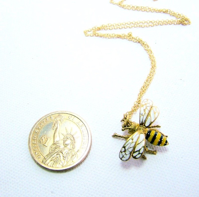Bee pendant in brass and enamel color ,Rocker jewelry ,Skull jewelry,Biker jewelry - Necklaces - Other Metals 