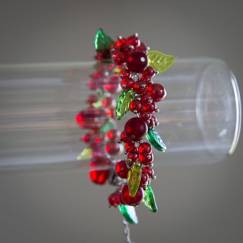 Red beaded bracelet - Bracelets - Glass Red