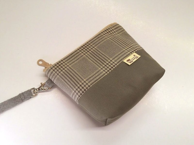Small square bag ~ wallet cotton and cotton bag cosmetic bag (the only product) M07-012 - กระเป๋าเครื่องสำอาง - วัสดุอื่นๆ 