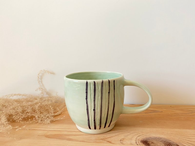 Green-Straight Cup/Right Hand Hold - Mugs - Pottery Green