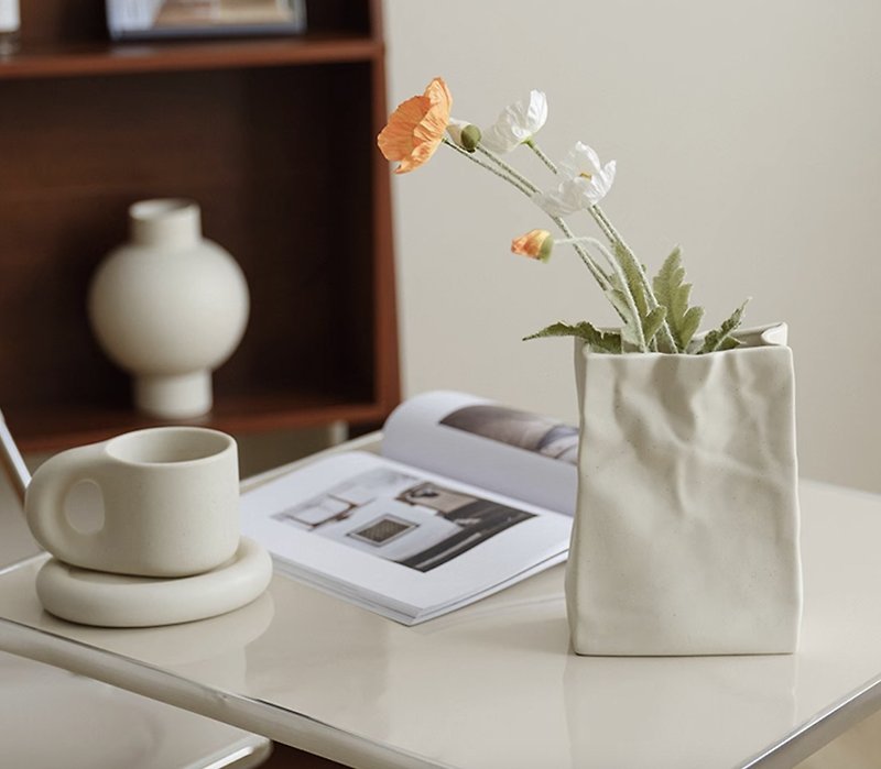 I heard that simple cream wrinkled paper bag vase high-end ornaments - Items for Display - Pottery White