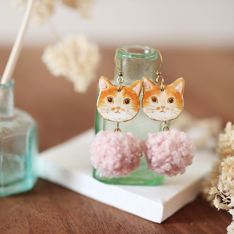 Small animal hair ball handmade earrings - orange cat peach can be changed - Earrings & Clip-ons - Resin Pink