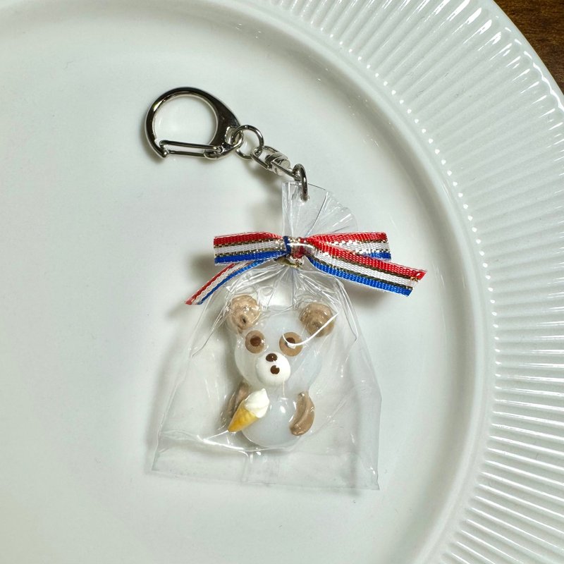 Panda jelly keychain - ที่ห้อยกุญแจ - เรซิน ขาว