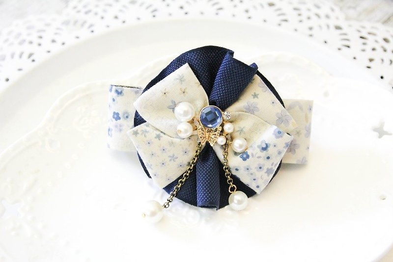 Retro floral do not sway tassel bow French clip - Hair Accessories - Cotton & Hemp Blue