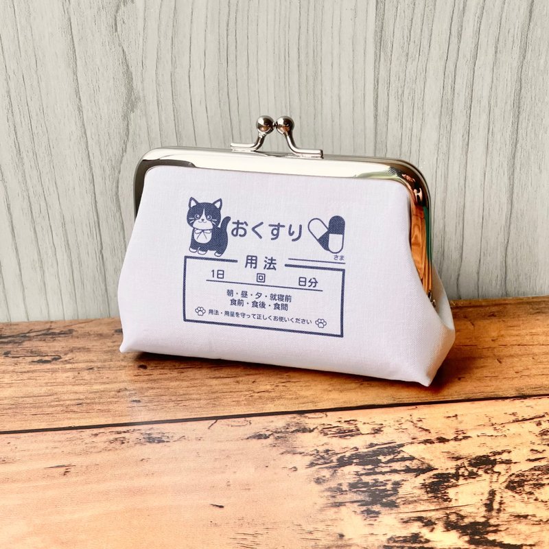 【Made-to-order】socks black cat coin purse compact card size meow meow clinic - เย็บปัก/ถักทอ/ใยขนแกะ - โลหะ ขาว