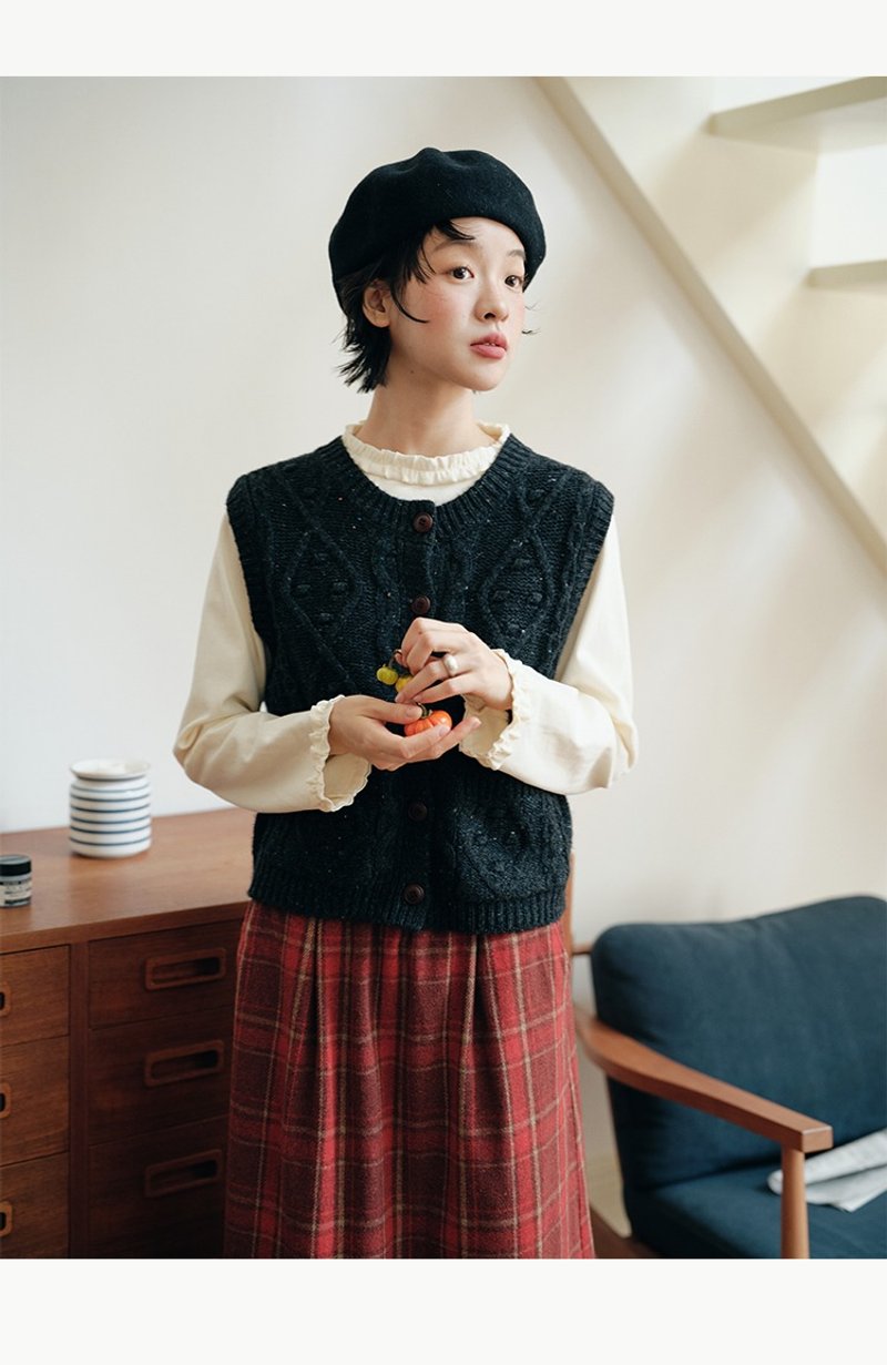 Colorful Wool Crewneck Knitted Vest Cardigan Sleeveless - เสื้อกั๊กผู้หญิง - ผ้าฝ้าย/ผ้าลินิน สีเงิน