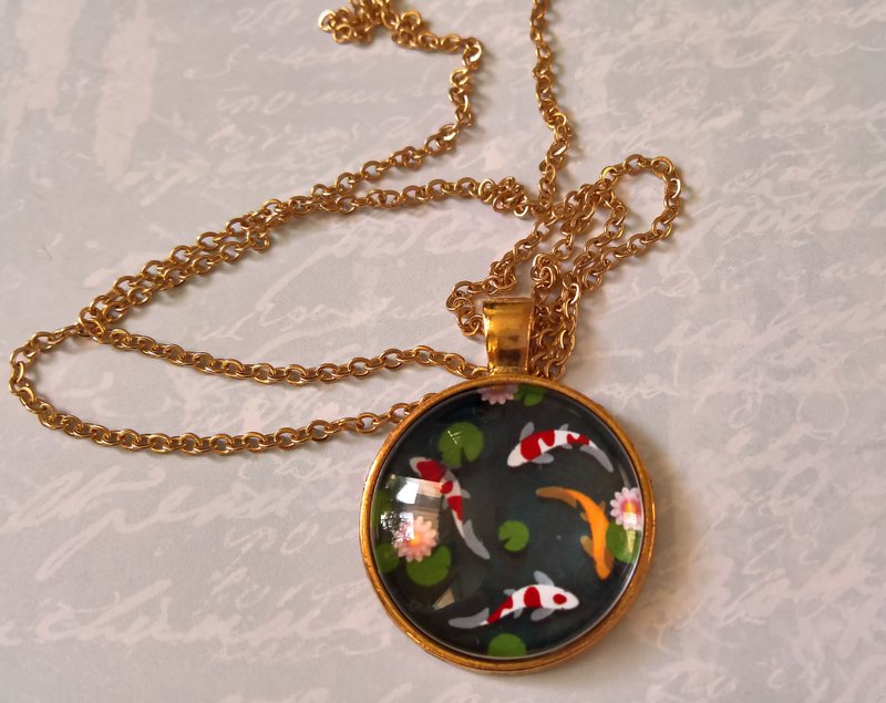 Necklace Koi Fish Pendant Three fish in the water Handmade Jewelry Tui and La - สร้อยคอ - โลหะ 