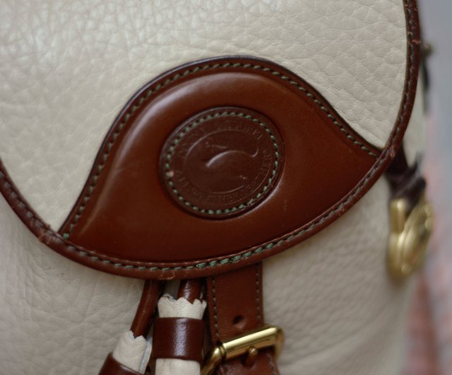 Dooney & Bourke |ホワイトキャメル | アンティークビームバッグ