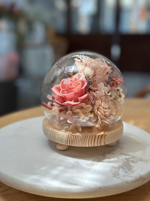 溫蒂的花wendysflorist 客製花禮-直徑12球型玻璃防塵花盅罩-乾燥玫瑰奶茶色
