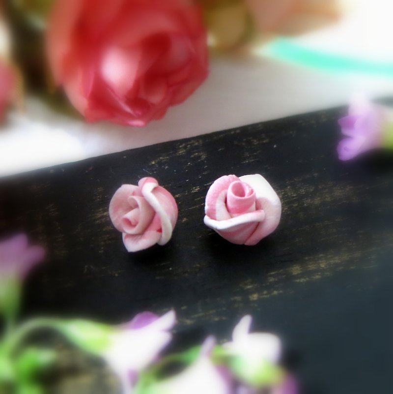 玫瑰花園 -  粉紅玫瑰耳環 - 耳環/耳夾 - 其他材質 粉紅色
