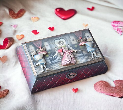 HelenRomanenko Alice in Wonderland Wooden Jewelry Box Queen of Hearts trinket box Gift for Kid