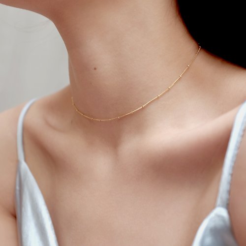 Open on Museum 【雙 11 限定】 Open on Museum - Girl in a Nude Yellow Neckla
