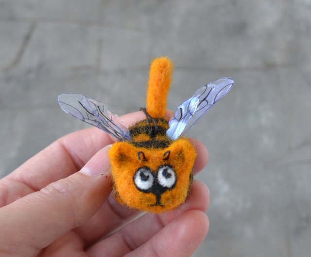 Needle Bee- Needle Felting - Handmade Needle Felted Bee- Wool Felt