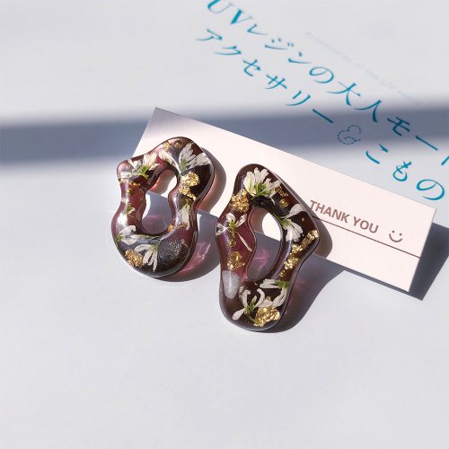 茜作 【茜作】乾燥花手工定製 耳釘 耳環 耳夾 耳針 咖色 流水形 設計