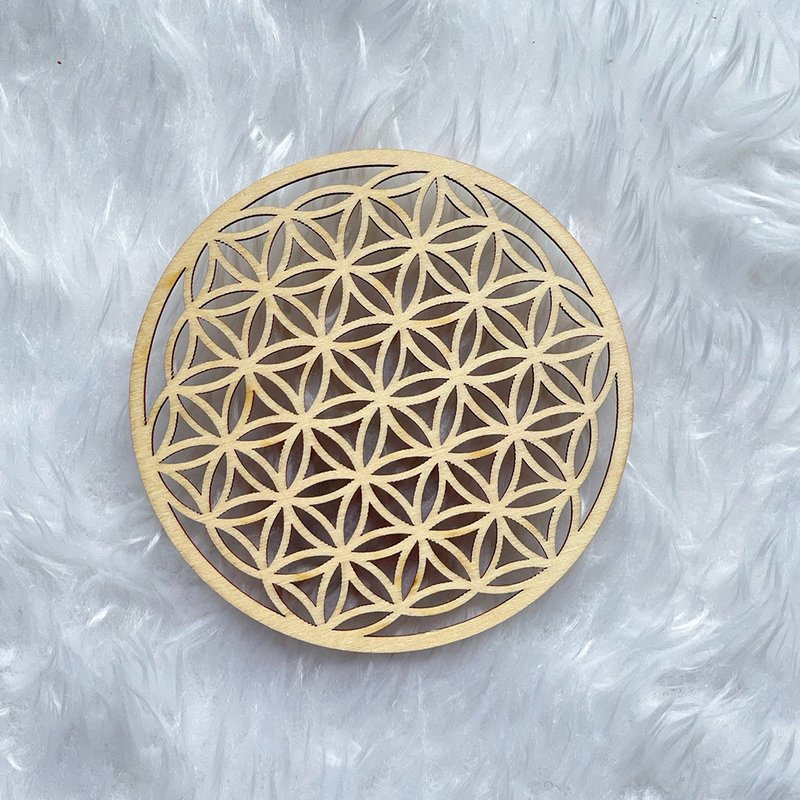 Flower of Life Wooden Cushion - ของวางตกแต่ง - ไม้ 