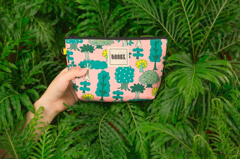 Zipper Universal Bag / Japanese floral cloth limited_summer forest pink - Toiletry Bags & Pouches - Cotton & Hemp Multicolor
