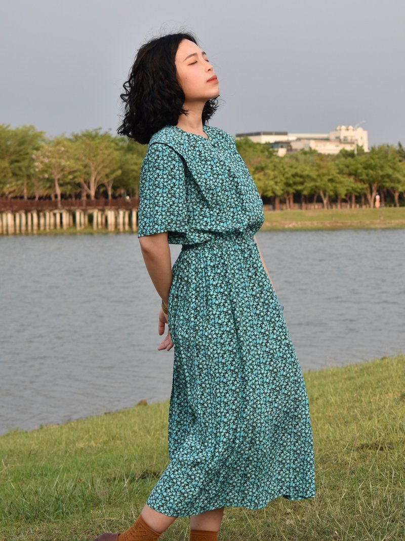 Vintage lake green floral pleated dress - ชุดเดรส - เส้นใยสังเคราะห์ 